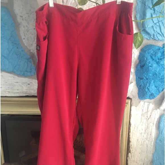 Dickies women XLP red color scrub set - Picture 6 of 9